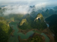 Núi Mắt Thần, hồ Thang Hen