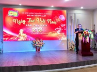 Ông Trịnh Phương- Chủ tịch Hội thơ Đường luật khai mạc ngày thơ Việt Nam và báo cáo tổng kết Hội năm 2025.